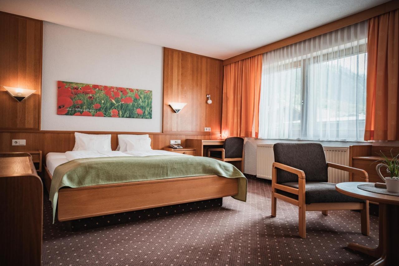 Hotel Garni Romantika Sankt Leonhard im Pitztal Eksteriør bilde