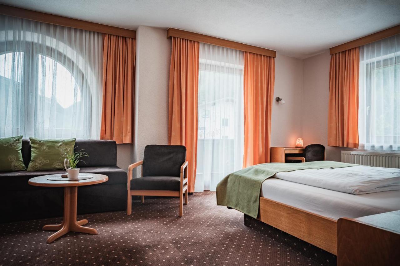 Hotel Garni Romantika Sankt Leonhard im Pitztal Eksteriør bilde