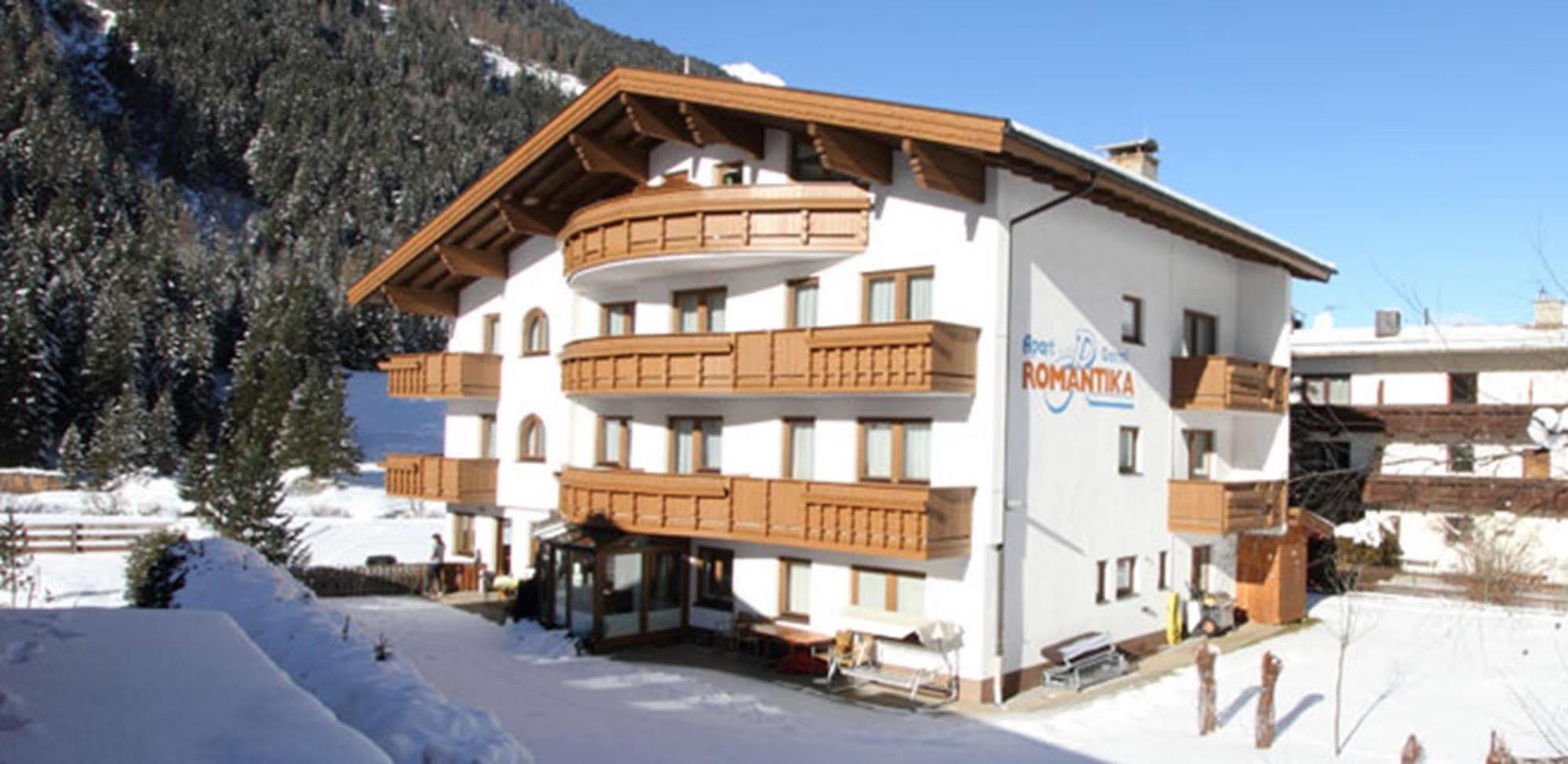 Hotel Garni Romantika Sankt Leonhard im Pitztal Eksteriør bilde