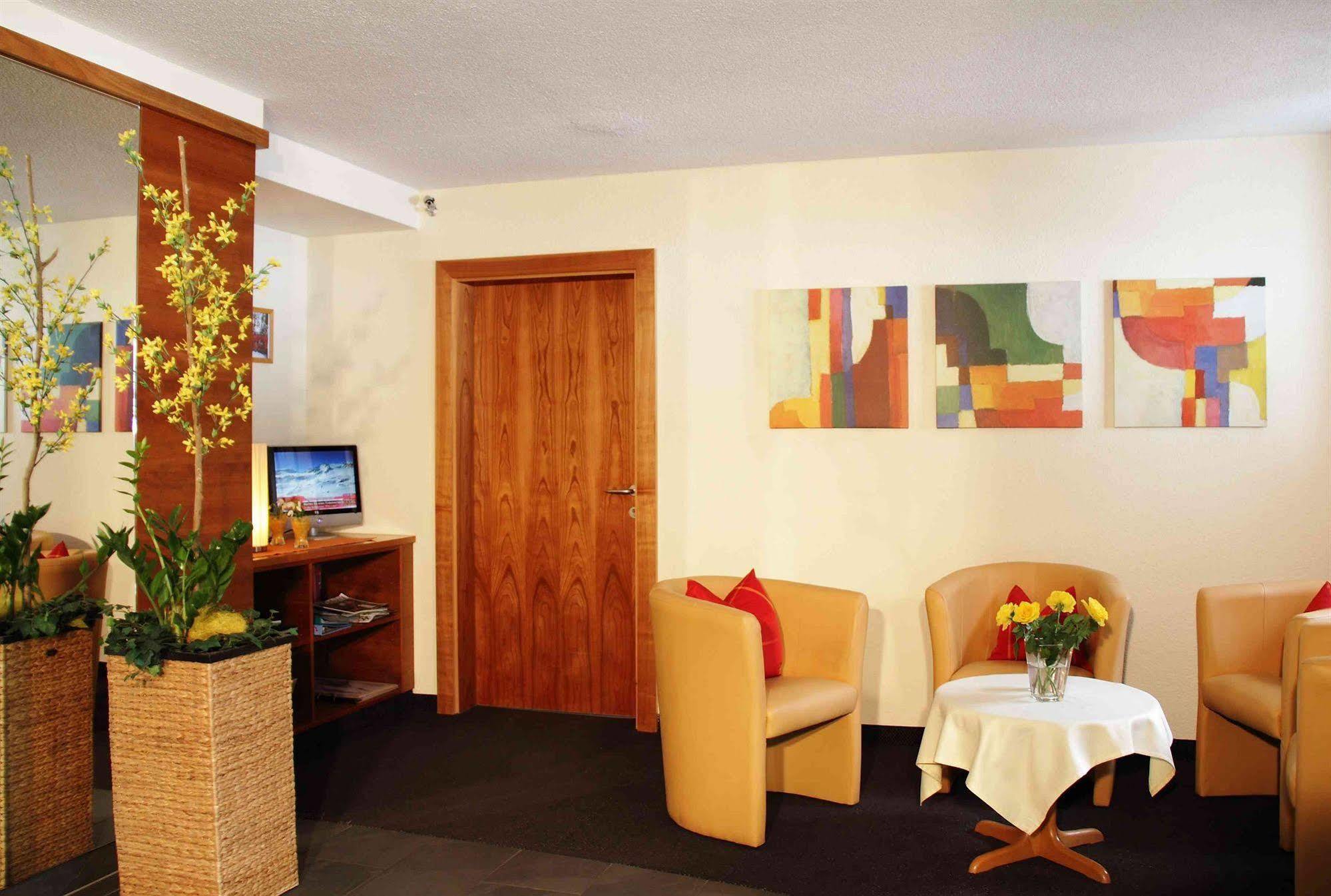 Hotel Garni Romantika Sankt Leonhard im Pitztal Eksteriør bilde